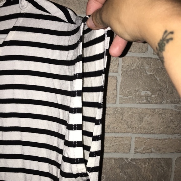 ✅Green Envelope Tee - Picture 2 of 6